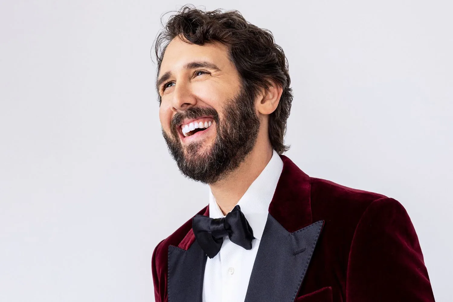 Josh Groban and Friends Celebrate Family in New Holiday Special