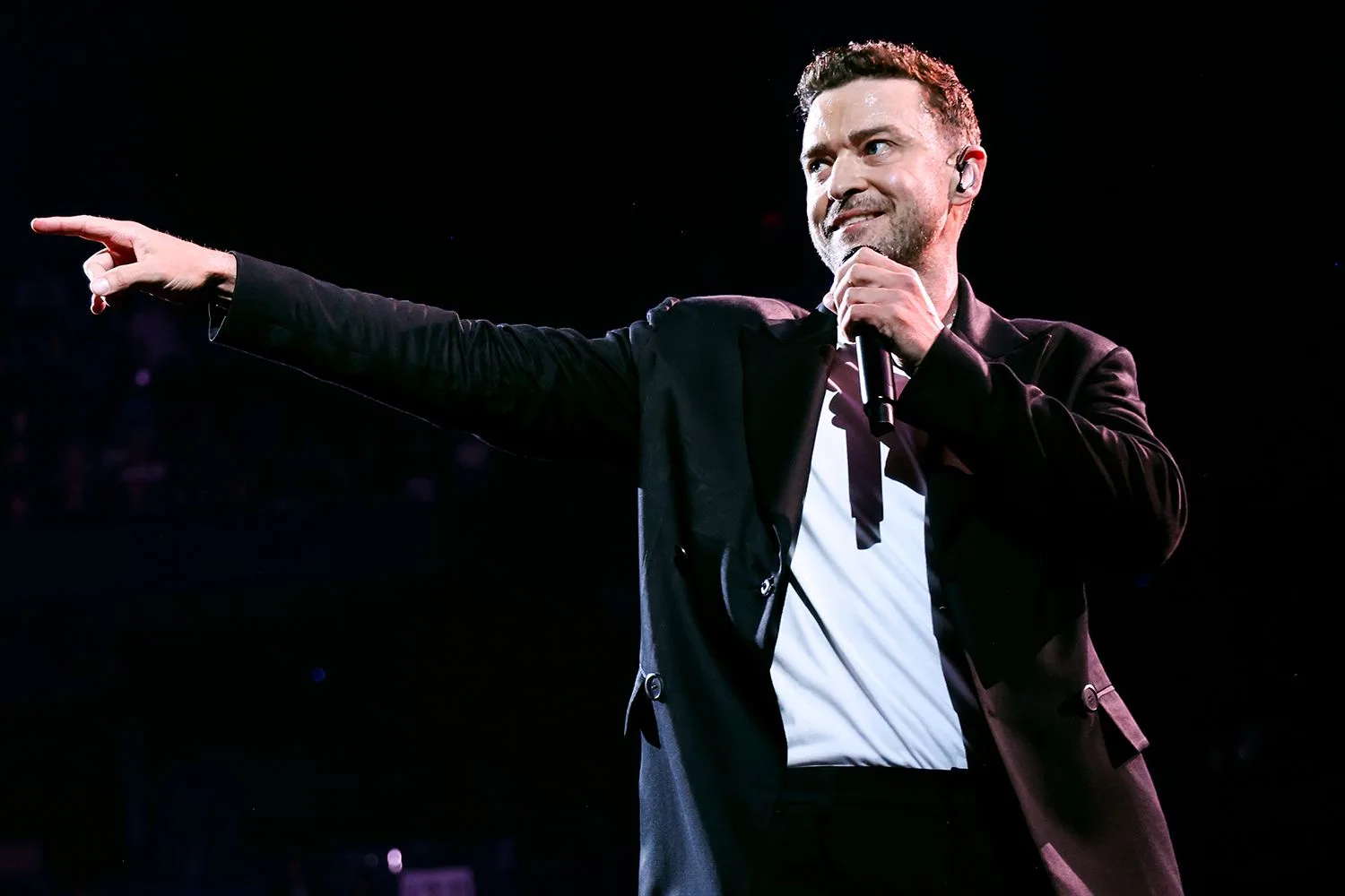 Justin Timberlake’s Concert Wardrobe Malfunction Goes Viral