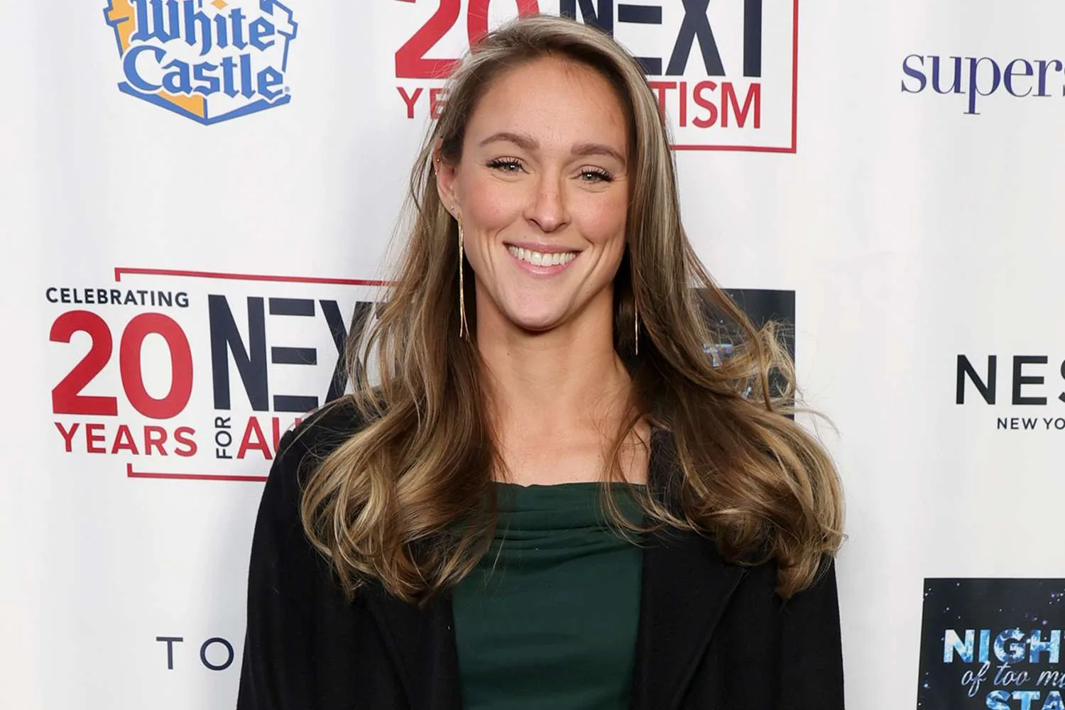 Kylie Kelce’s Podcast Soars to No. 1 on Charts, Overtaking Joe Rogan’s Show