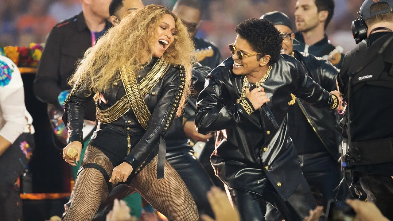 Beyoncé to Headline Halftime Show at Super Bowl 59 in 2025, Reported Salary Revealed