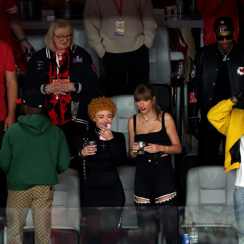 Taylor Swift Receives Support After Super Bowl Booing, Reveals Eagles Fan Roots