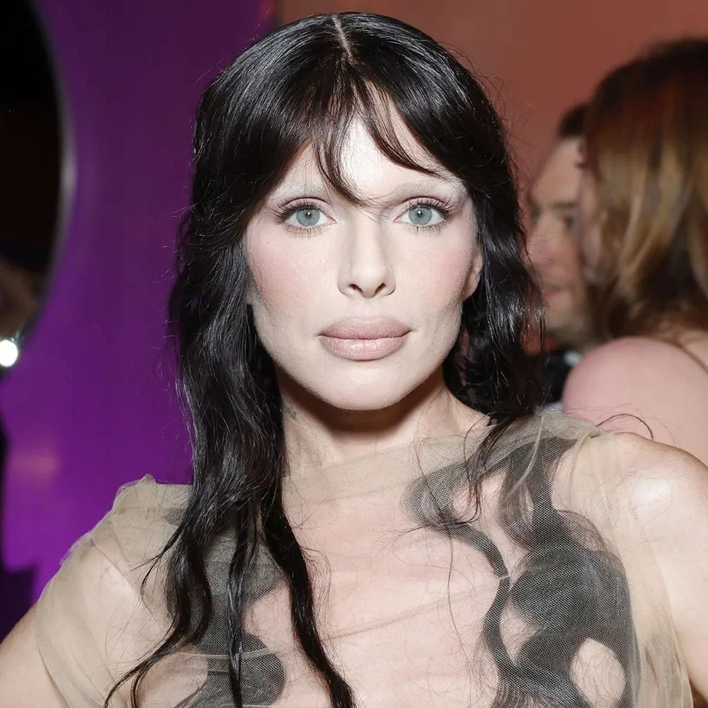 Julia Fox Stuns in Nearly-Naked Dress at 2025 Vanity Fair Oscars Party